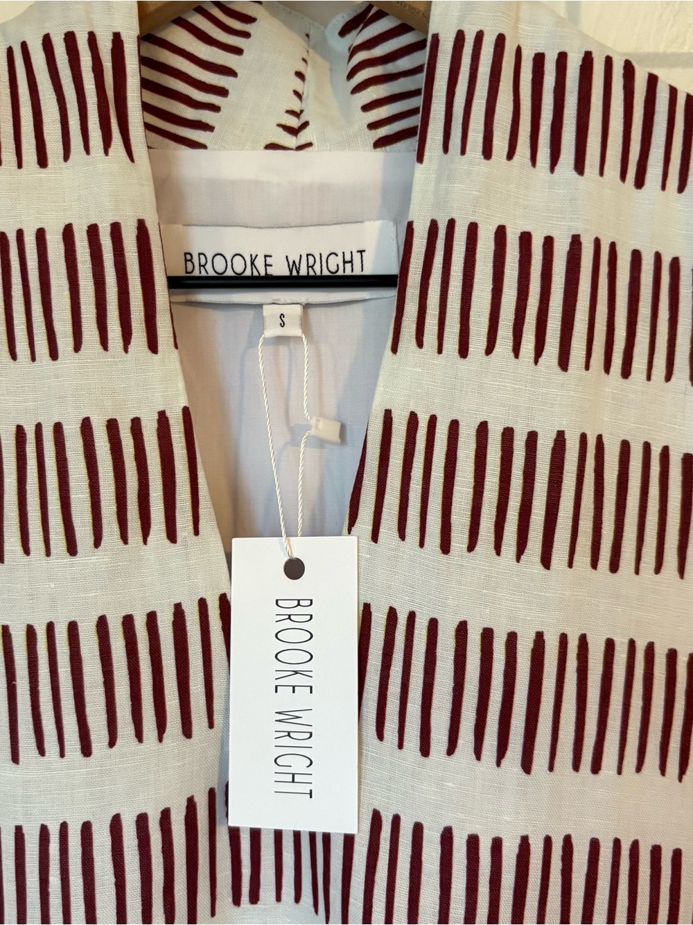 Brooke Wright Nancy Game Day Dress, Maroon White, S ๐ - Picture 4 of 11